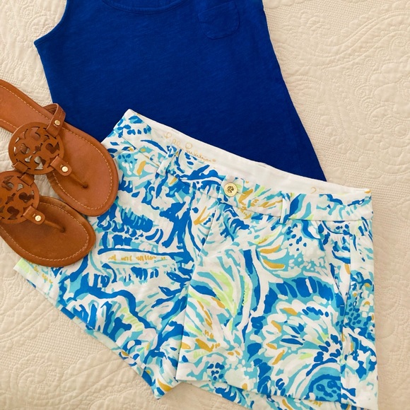Lilly Pulitzer Stretch Knit Callahan Shorts - Picture 2 of 10